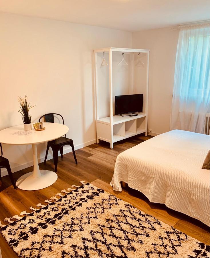 Gästehaus zur Uni Klinik Exklusives Apartment mit Küche und Badezimmer Homburg  Exterior foto