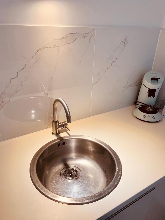 Gästehaus zur Uni Klinik Exklusives Apartment mit Küche und Badezimmer Homburg  Exterior foto